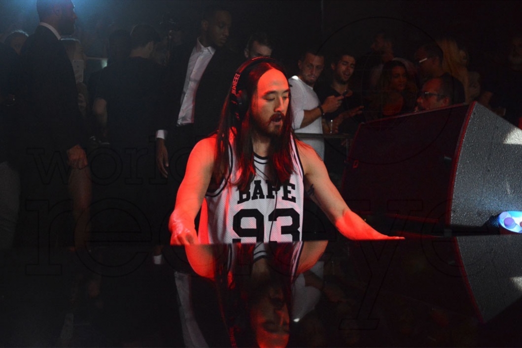 75-3-steve-aoki-spinning42