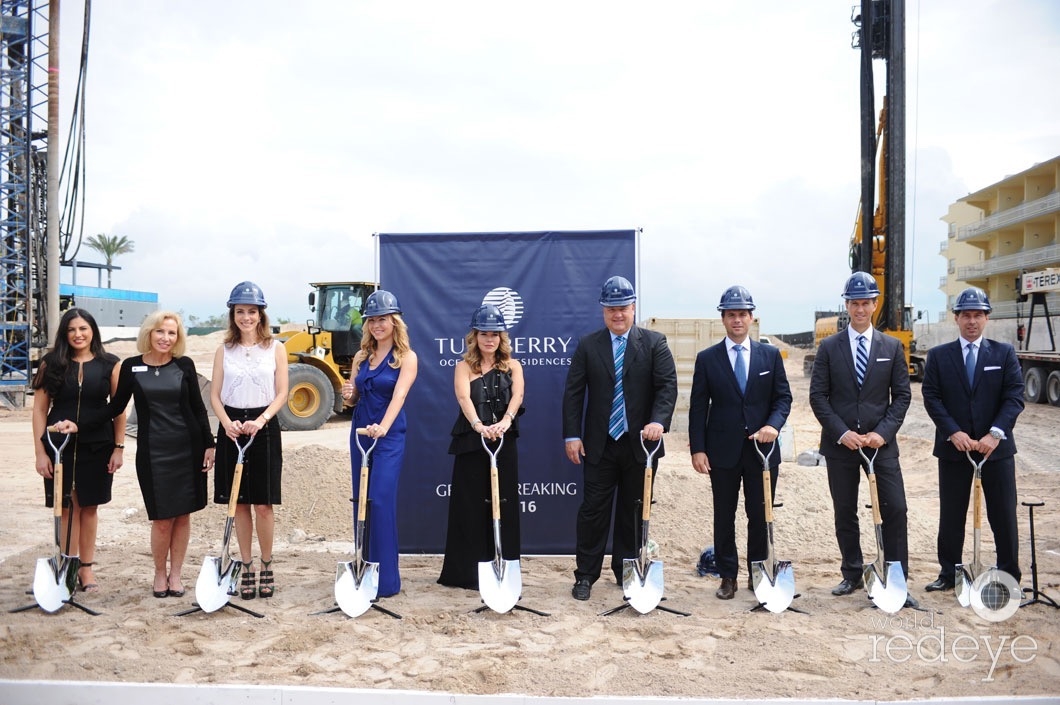 Diana Izquierdo, Mariana Shulga, Nikol Solares, Dan Riordan, Daniel de La Vega, Arno de Vos, Fernando de Lugones Nunez, & Friends