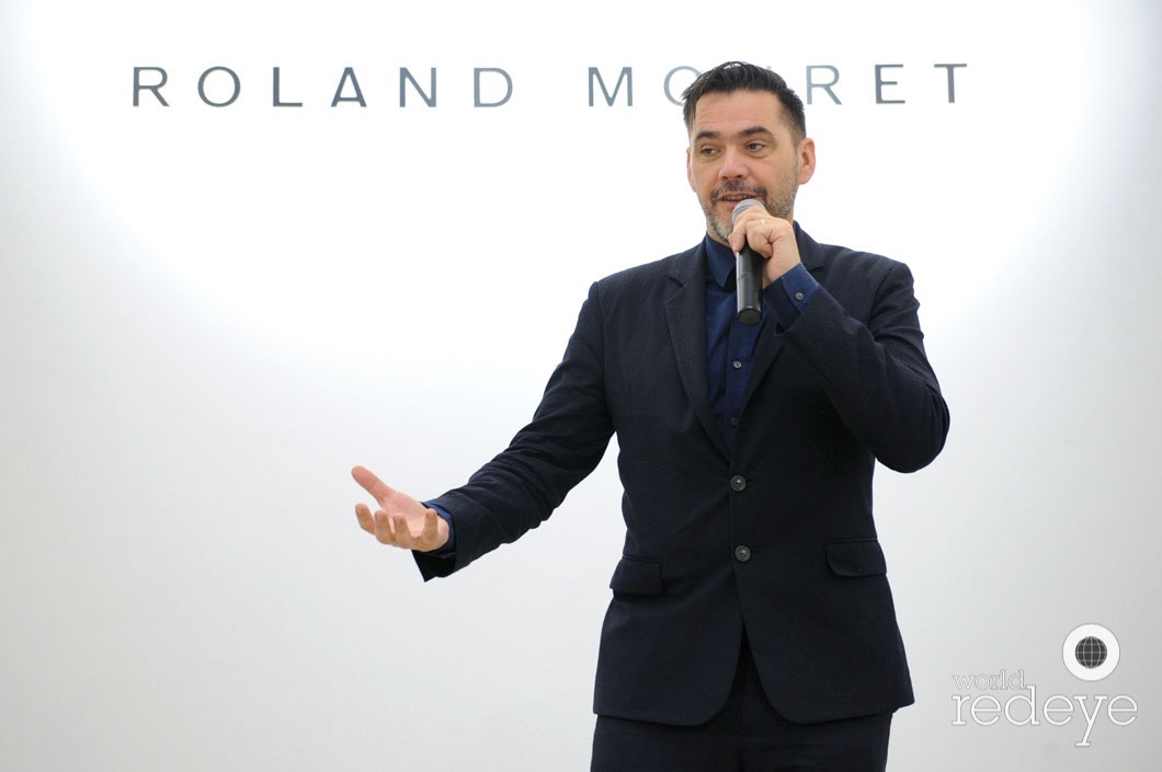 42-roland-mouret-speaking6_new