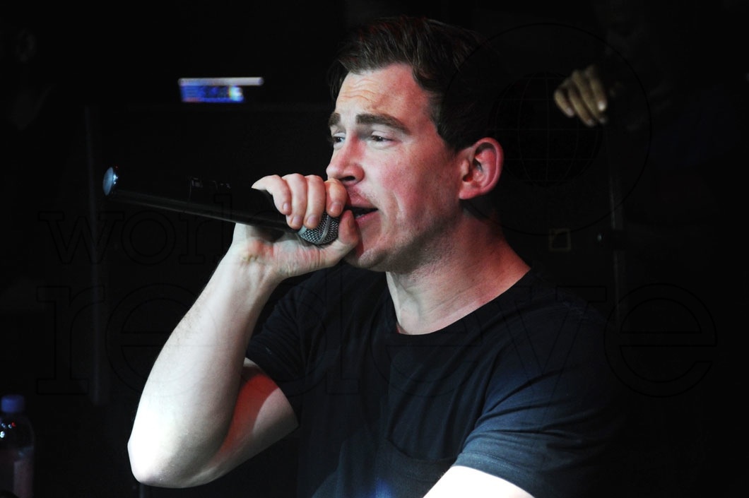 18-hardwell-djing72_new