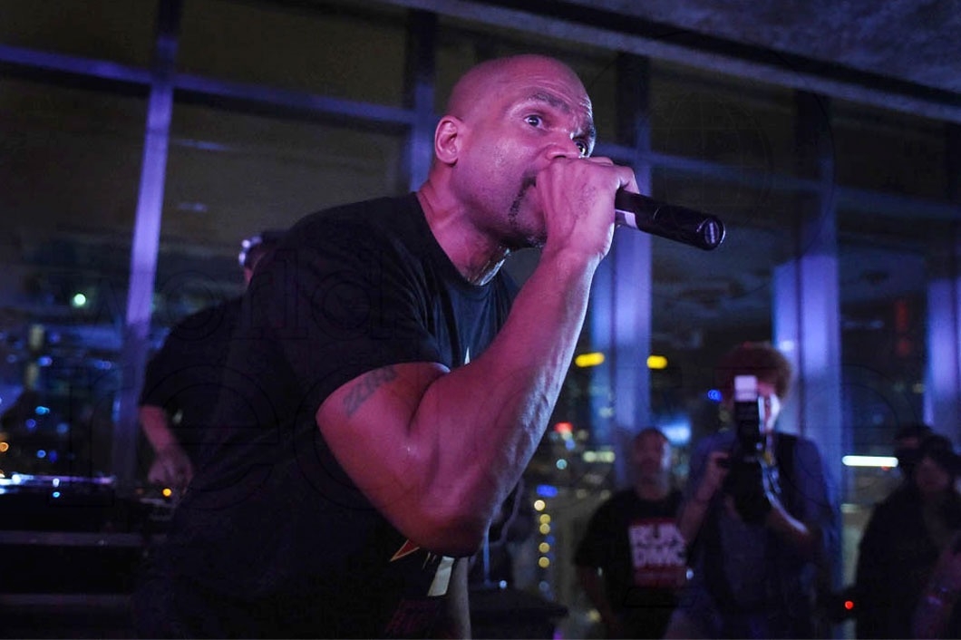 16-darryl-mcdaniels-performing19