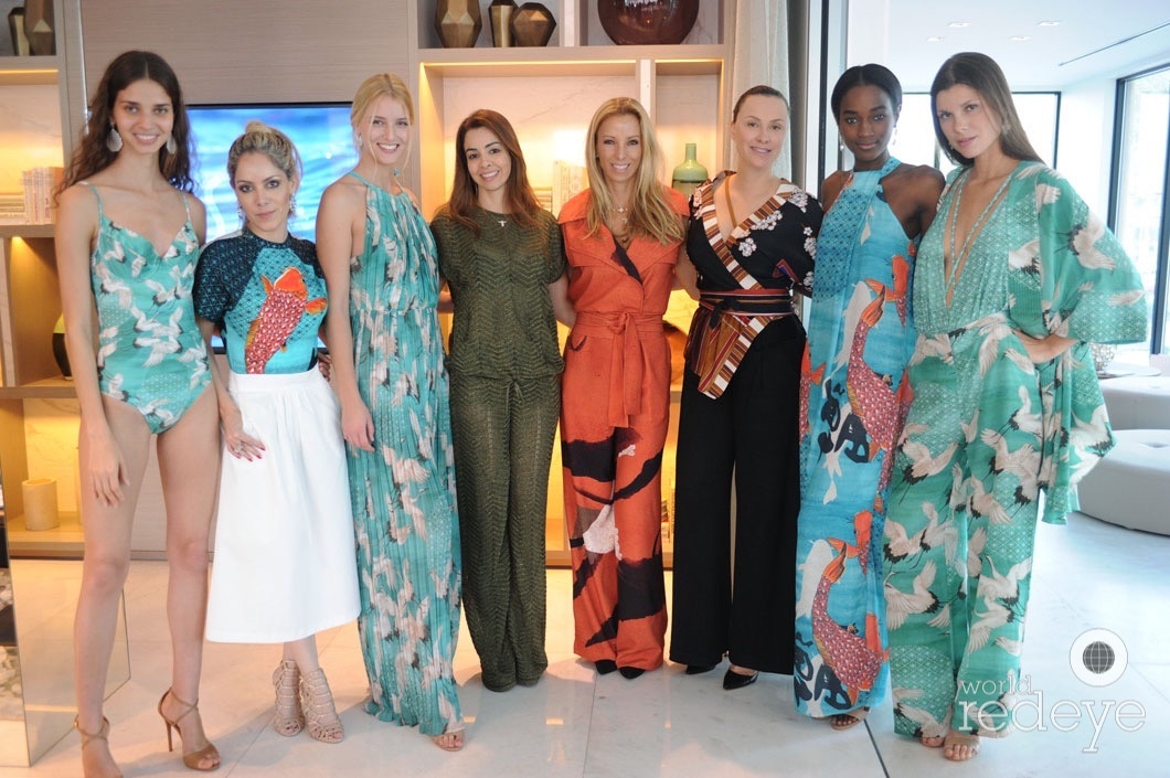 Laissa Medeiros, Caroline Marcelini, Ema Kovac, Sylvia Dysen, Natalie Brabner, Stella Giraldelle, Janica Compte, & Zoe Brossy