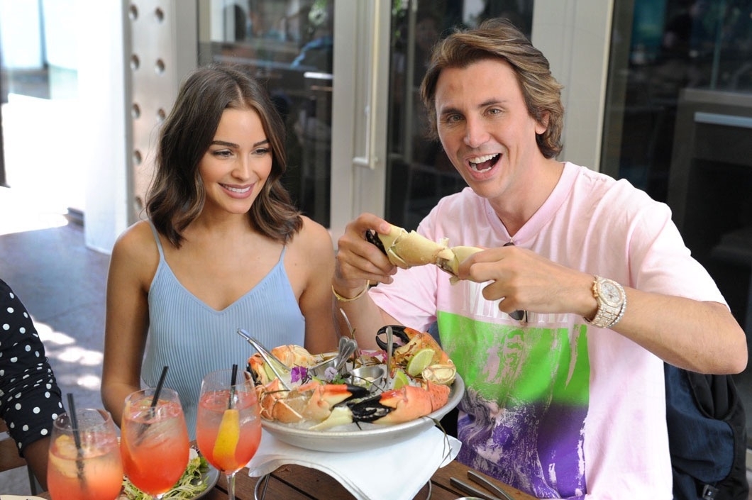 2-julie-schott-nikki-ogunnaike-olivia-culpo-jonathan-cheban32-1060x705