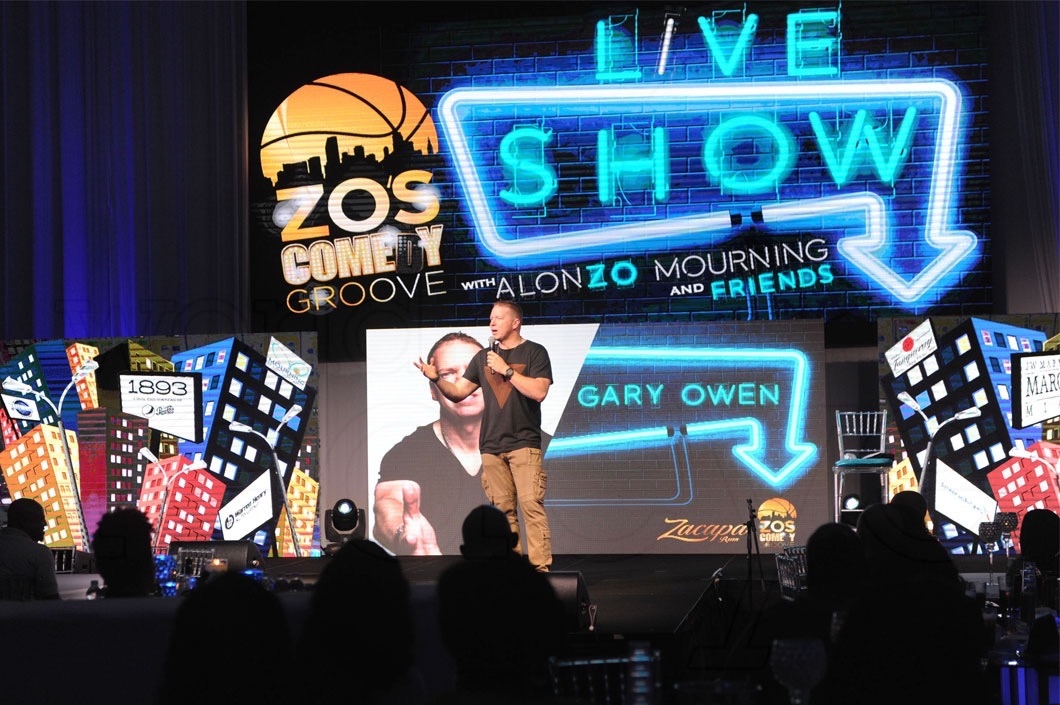 28-Gary Owen performing32