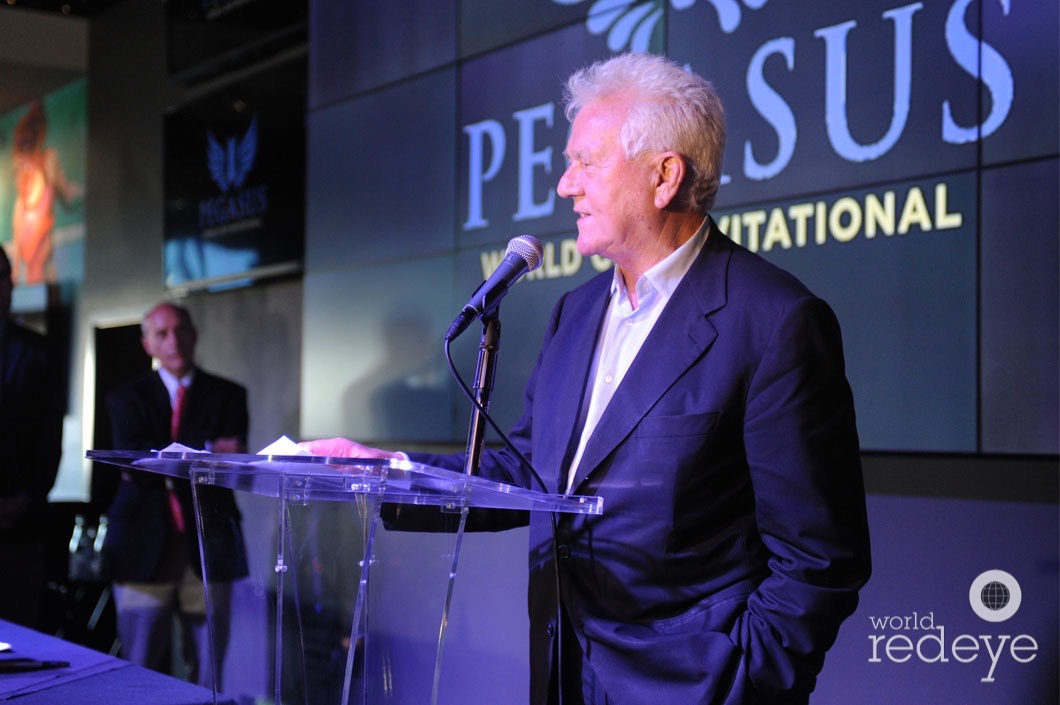 17.1-Frank Stronach speaking7