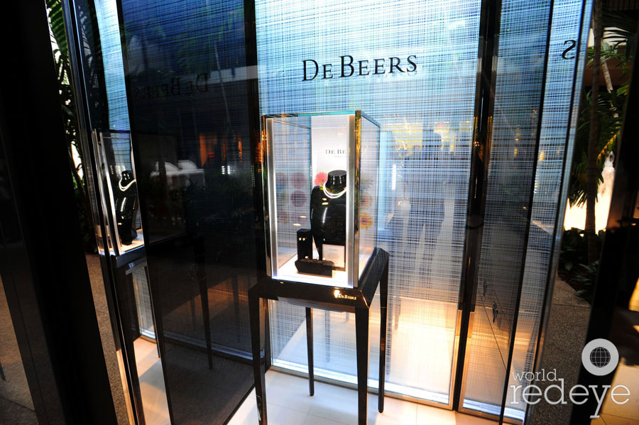 De Beers Fashion’s Night Out