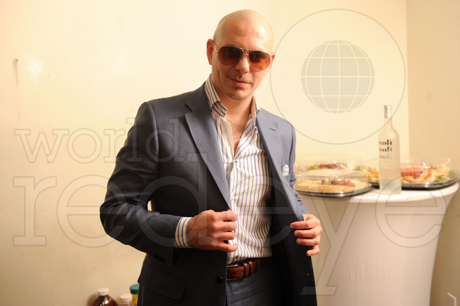 Pitbull Performs for Dr.Pepper at LIV